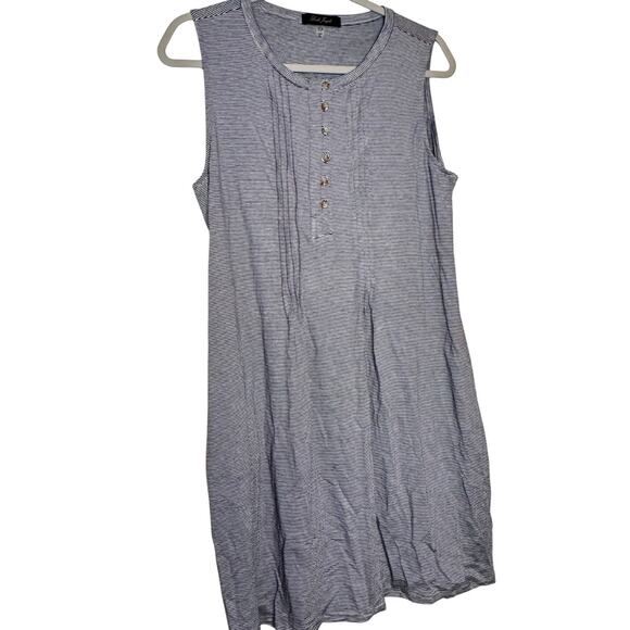 Laila Jayde Sleeveless Mini Shift Dress Gray White Stripe NWT Size XLP - Picture 2 of 8
